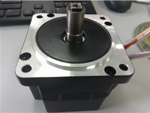 電機相同?，不同的電壓在匹配減速機的會有影響嗎？